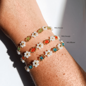 Shiny Daisy Bracelets